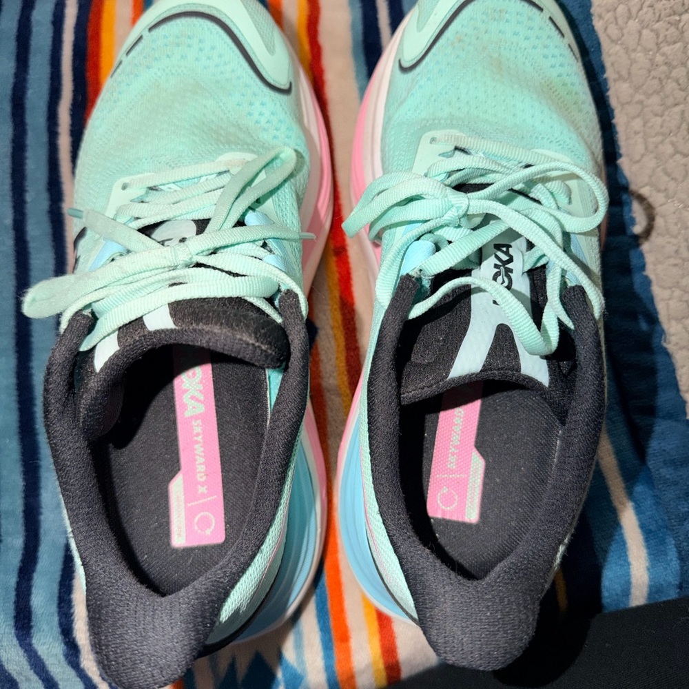 Hoka skyward x